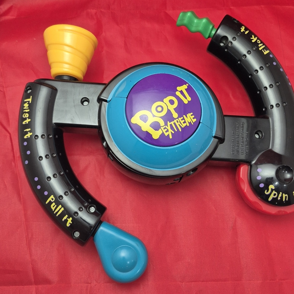 Bop It Extreme 1998 Hasbro Electronic Handheld Game Tested Works VTG Toy Retro! - Picture 5 of 8